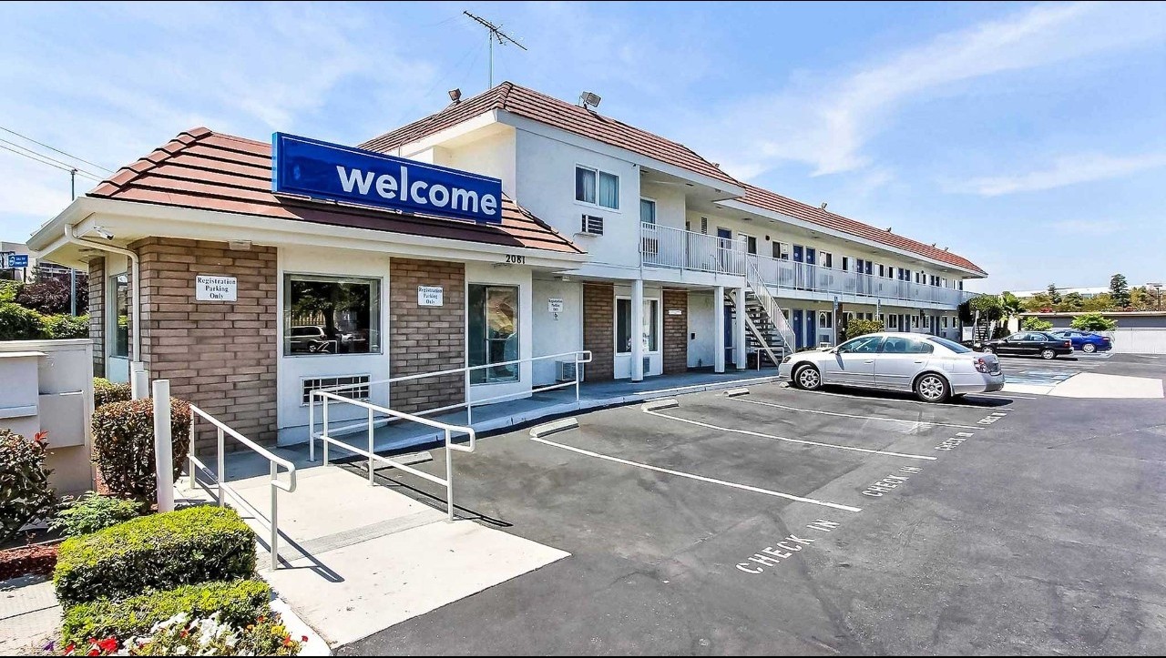 San Jose Hotel: Motel 6 San Jose Airport # 1007 | Visit San Jose