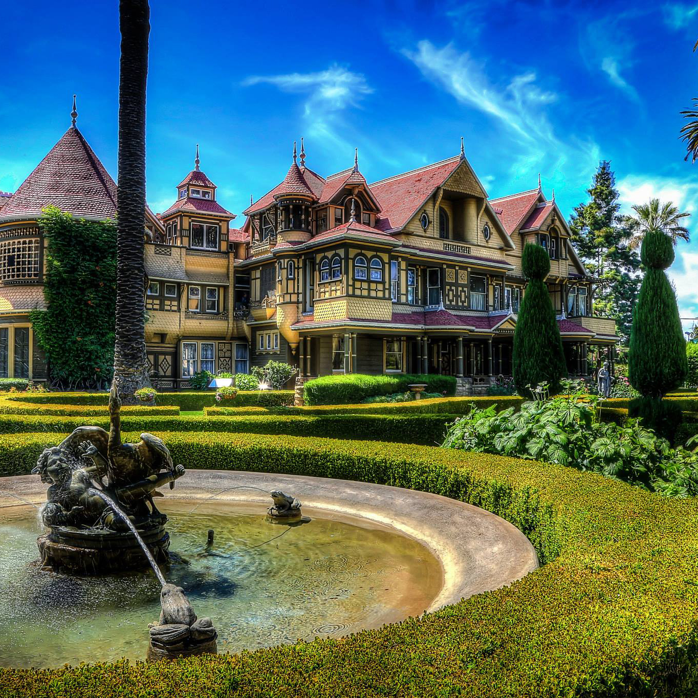 https://www.sanjose.org/sites/default/files/2019-04/winchester-mystery-house_0.jpg