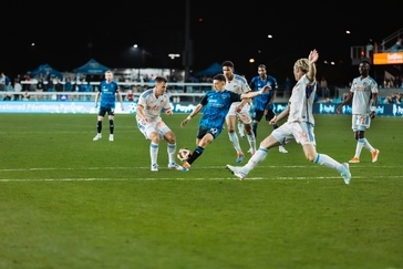 San Jose Earthquakes players on the field